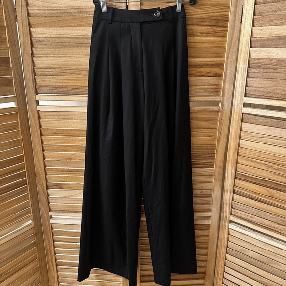 Anna Quan Wide Legs Plated Pants Size 6 - Picture 2 of 6